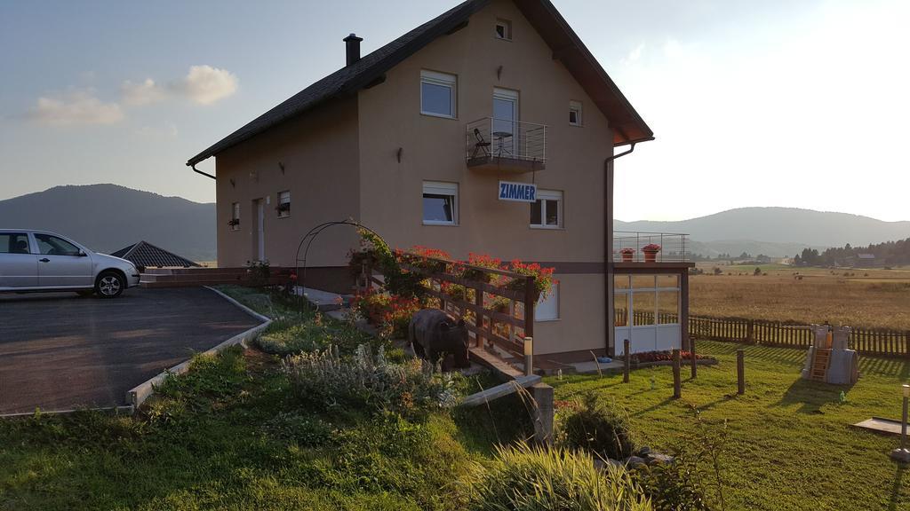 Готель House Delic Vrhovine Екстер'єр фото